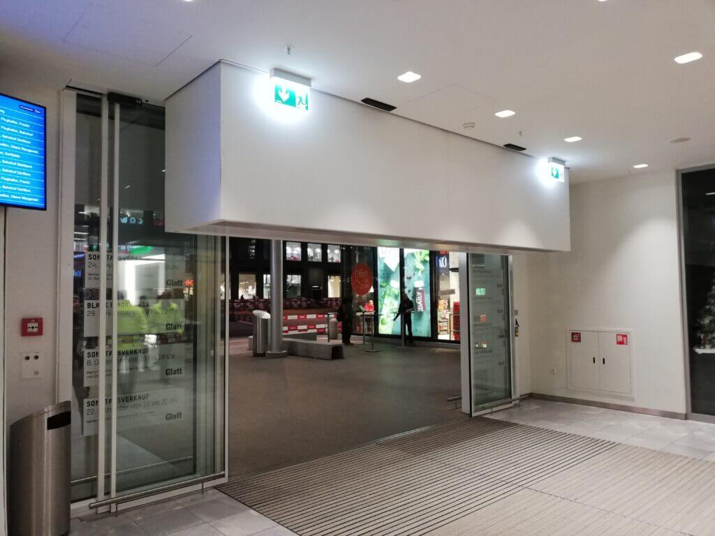 Entrance area redesign and refurbishment at the Glatt Shopping Centre