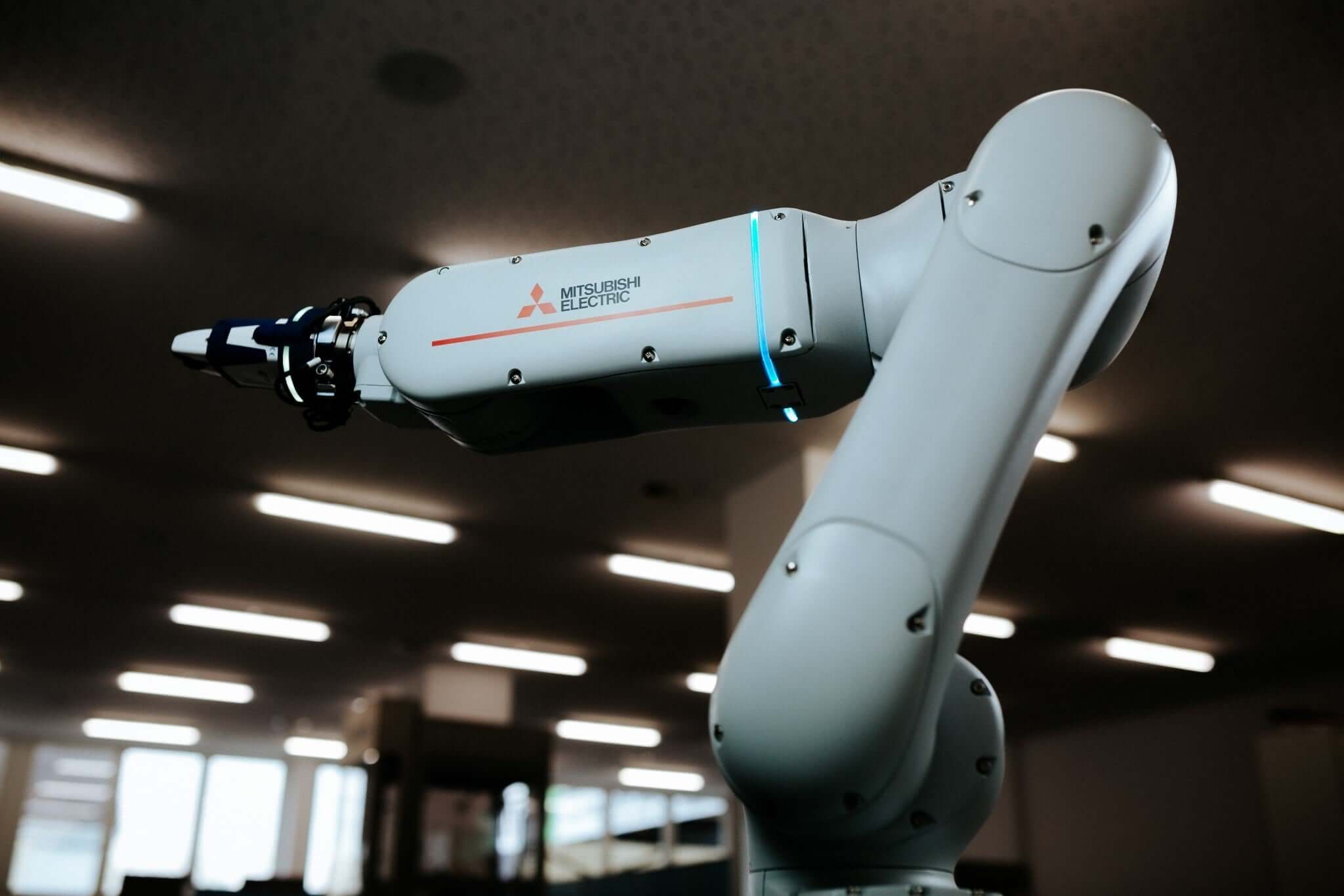 Mitsubishi encom cobot Schunk